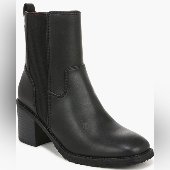 Zodiac Shoes - Zodiac Claret Bootie in Black Women’s Size 9M